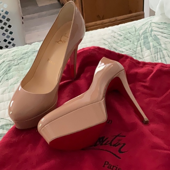 BRAND NEW CHRISTIAN LOUBOUTIN PATEN NUDE PLATFORM - Picture 1 of 3